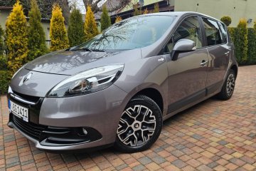 1.6 110 KM* nawigacja * 123 tyś km* 2 komplety kół* piękny stan