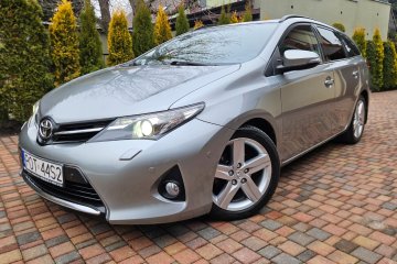 1,6 132 KM* salon Polska* fabryczny lakier* opłaty do 05.2026r* bogata