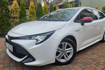 Kamera, Navi, Podgrzewane fotele i kierownica.